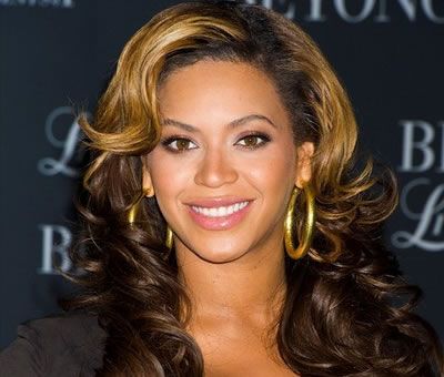 La artista Beyoncé da a luz a gemelos