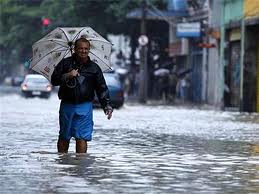 Varias provincias continúan bajo alerta ante fuertes lluvias