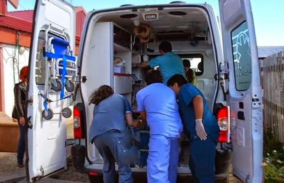 Muere hombre por aguantar un pedo en casa de su novia