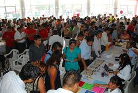 Feria de empleo este viernes 12 en Santiago
