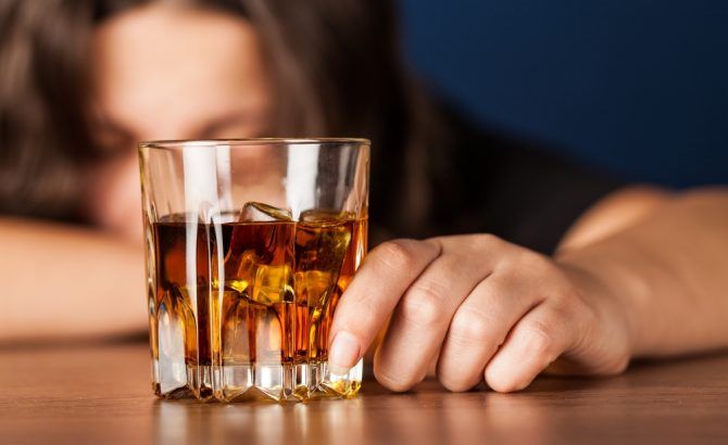El alcohol mata 37.000 personas cada año en España