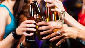 El consumo de alcohol provoca daño al corazón en jóvenes
