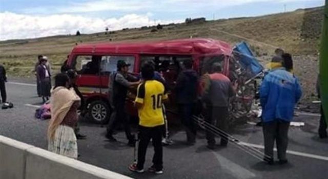 19 muertos y 15 heridos tras accidentes de tráfico en Bolivia