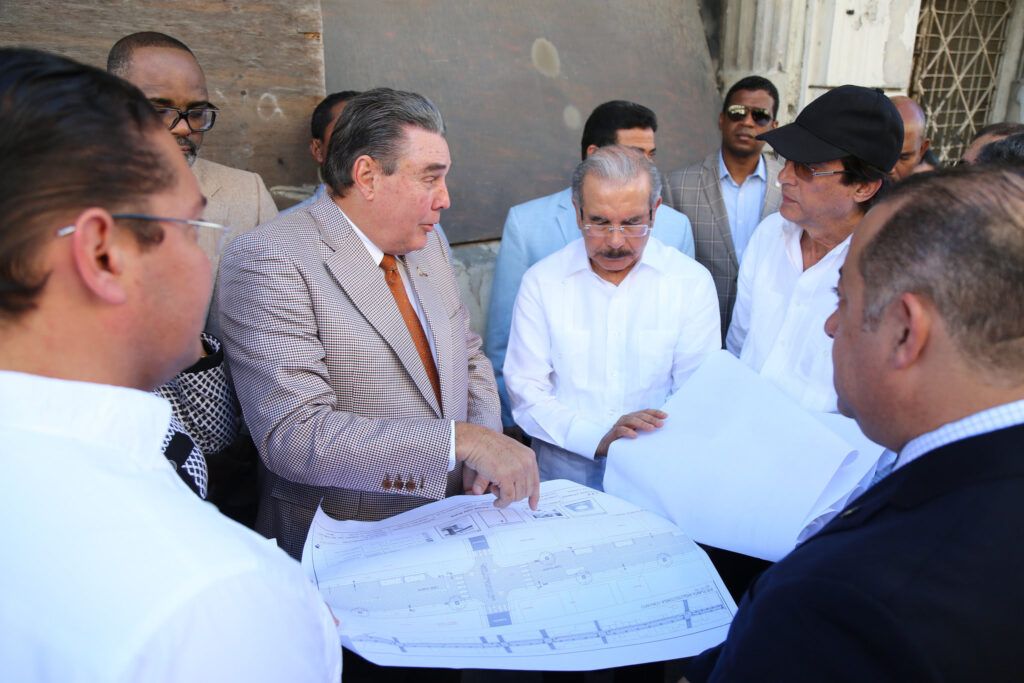 Presidente Medina evalúa oportunidades de desarrollo para San Pedro de Macorís