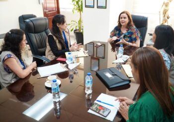 Colaboradores del TSE realizan jornada de trabajo con misión de observación electoral de OEA