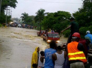 Gobierno anuncia entrega de bonos de emergencia para afectados de inundaciones