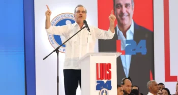 Abinader afirma que el principal enemigo de la oposición es Google