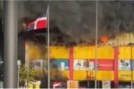 Incendio afecta sucursal de L&R Comercial en Villa Mella