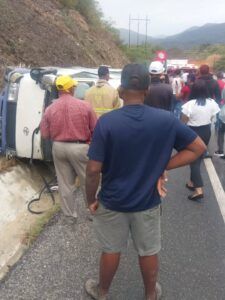 Varios heridos tras accidente en la carretera Azua-Baní